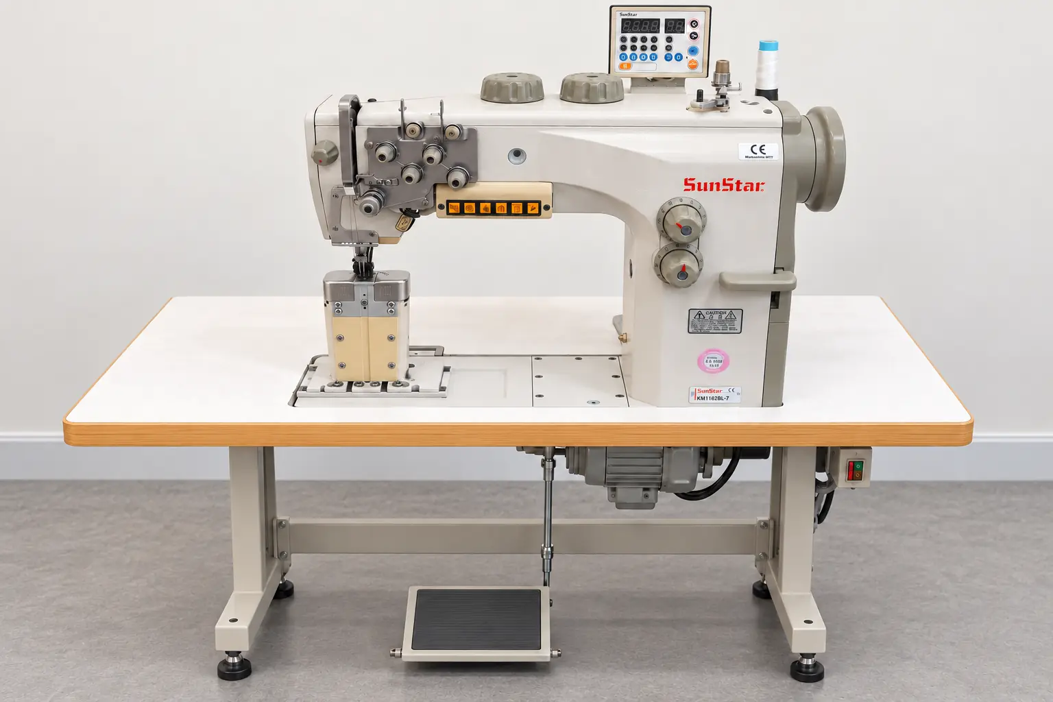 SUNSTAR Çift İğne Döşeme Makinesi